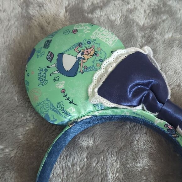 Disney Parks Epcot United Kingdom Alice In Wonderland Minnie Mouse Ears Headband - Picture 7 of 8
